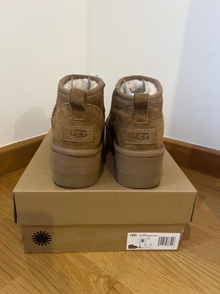Botas Ugg Classic Mini Plataforma Marrones