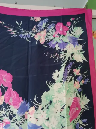 Foulard fantasia blu e rosa