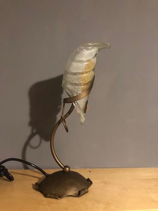 Lámpara de cristal y metal dorada