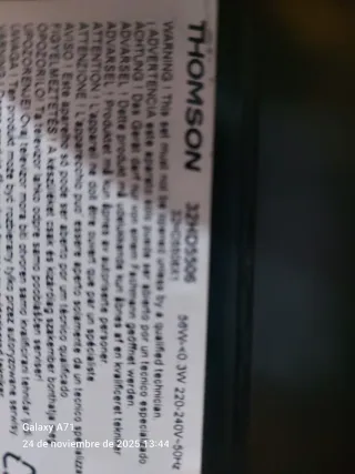 Smart TV Thomson 32 con línea vertical