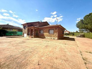 Chalet en venta en Uceda