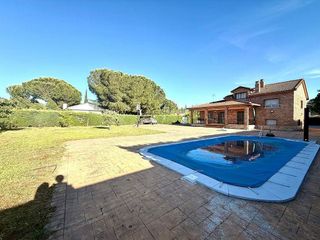 Chalet en venta en Uceda