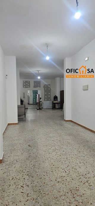 Local comercial en venta en Bailén