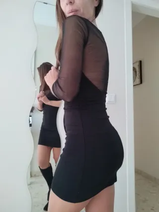 Vestido fiesta negro con pedrería