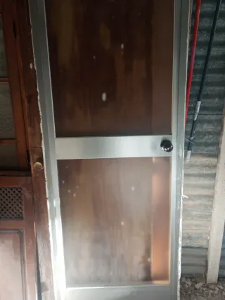 Puerta con cristal 80 x 210 alto aprox