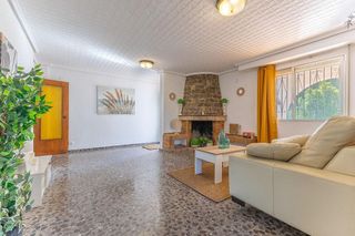 Chalet en venta en Monserrat