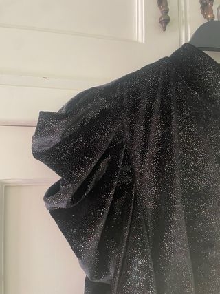 Vestido negro de purpurina