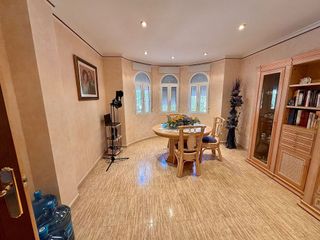 Chalet en venta en Benigánim