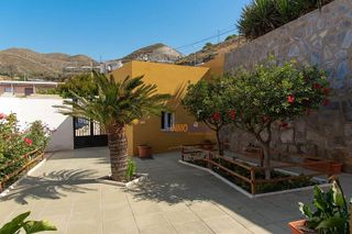 Chalet en venta en Adra