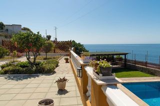 Chalet en venta en Adra