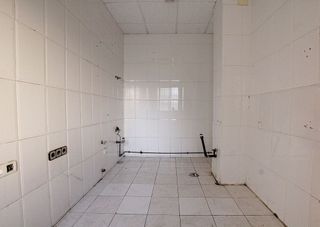 Local comercial en venta en Pryconsa - Poligono Europa en Alcalá de Henares