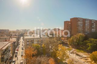 Piso en alquiler en San Fermín en Madrid
