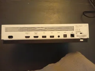 Xbox One + 17 juegos