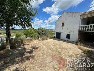 Chalet en venta en Peñaflor