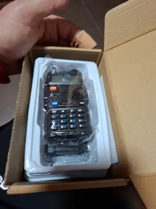 2 Radios Baofeng Negras