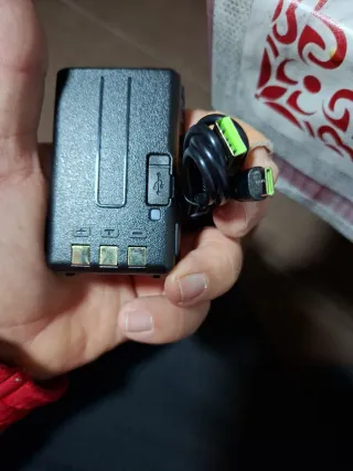 2 Radios Baofeng Negras