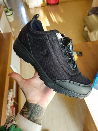 Bambas negras talla 38