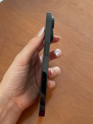 iPhone 14 Pro 128GB Negro + Fundas