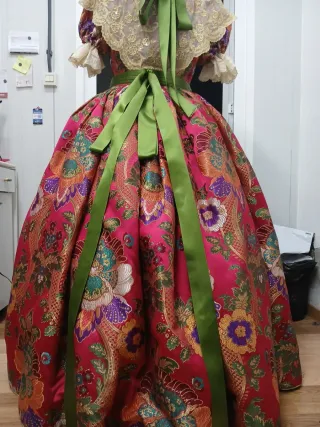 Traje de Fallera Rojo y Verde