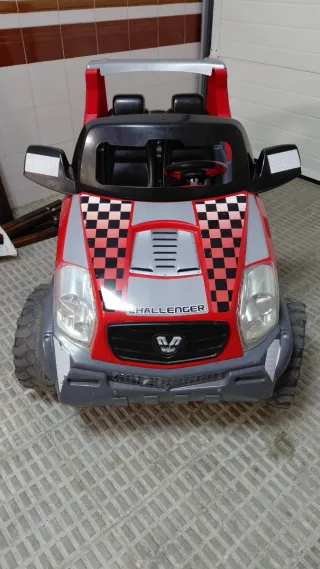 Coche eléctrico infantil Challenger