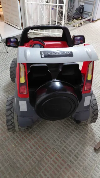 Coche eléctrico infantil Challenger