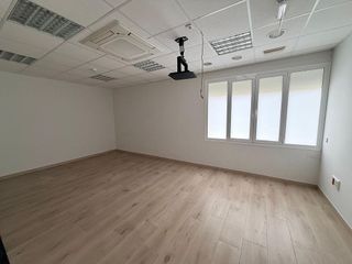 Local comercial en alquiler en Ontinyent