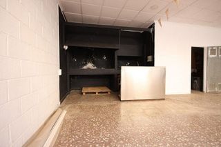 Local comercial en alquiler en Elda