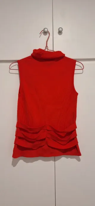 Jersey Pedro del Hierro Rojo Cuello Alto Sin Manga