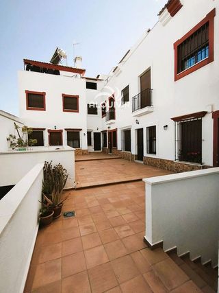 Casa adosada en venta en Almonte en Almonte