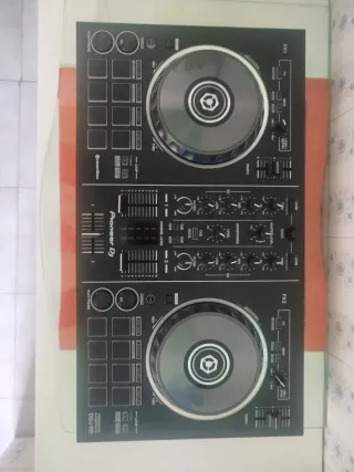Controladora DJ Pioneer DDJ-RB