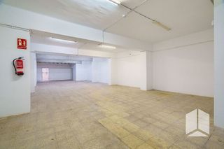 Local comercial en venta en El Castell-Poble Vell en Castelldefels