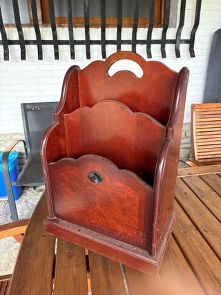 Revistero de madera maciza