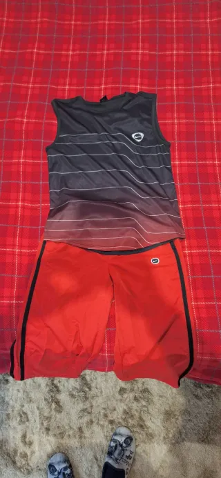 Conjunto Deportivo Nike Negro y Rojo