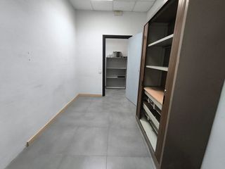 Local comercial en alquiler en Sant Joan Despí