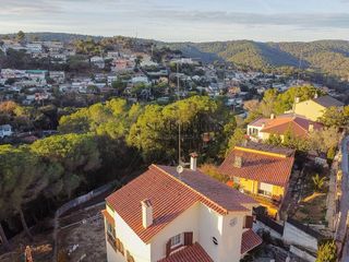 Chalet en venta en Argentona