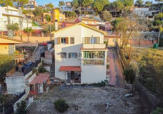 Chalet en venta en Argentona