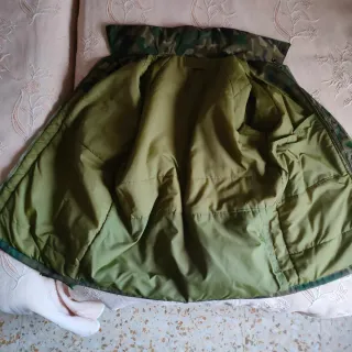 Chaquetón militar camuflaje nuevo