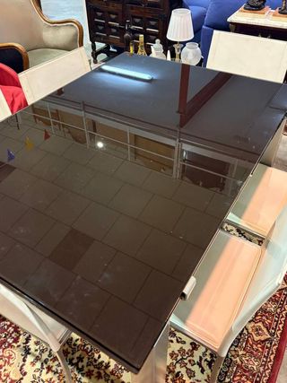 MESA EXTENSIBLE Y 6 SILLAS