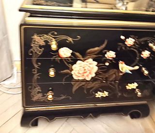 Mueble oriental madera lacada negro y oro