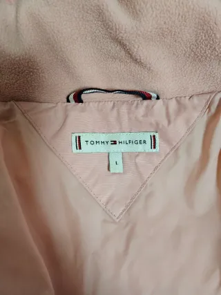 Chaqueta Tommy Hilfiger Rosa con Capucha