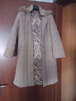 Giaccone beige con stampa animalier