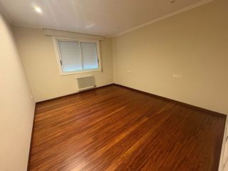 Piso en alquiler en Zona de Plaza de Barcelos en Pontevedra