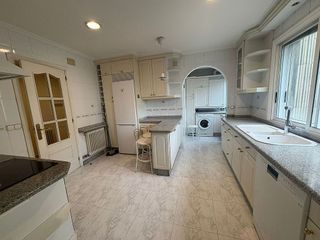 Piso en alquiler en Zona de Plaza de Barcelos en Pontevedra