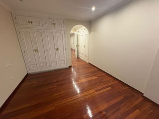 Piso en alquiler en Zona de Plaza de Barcelos en Pontevedra