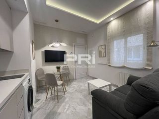 Piso en alquiler en Centro - Sagrario en Granada