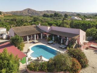 Chalet en venta en Cártama