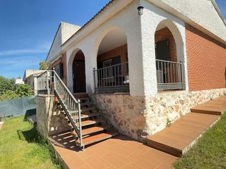 Chalet en venta en Fuentenovilla