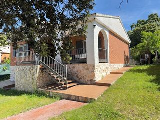 Chalet en venta en Fuentenovilla