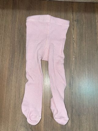 Conjunto bebé: gorro, patucos y babero