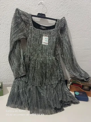Vestido niña diferentes tallas 10 euros cada uno